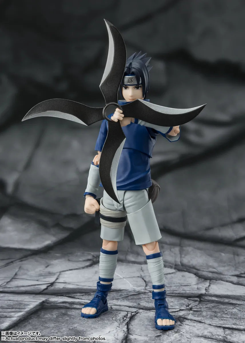 S.H. Figuarts Naruto - Sasuke Uchiha -Ninja Prodigy of the Uchiha Clan Bloodline standing pose holding shuriken