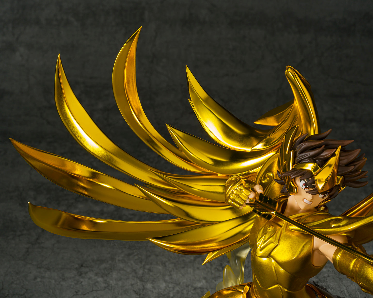 SAGITTARIUS SEIYA "SAINT SEIYA", TAMASHII NATIONS Figuarts Zero Touche Métallique close up on wing