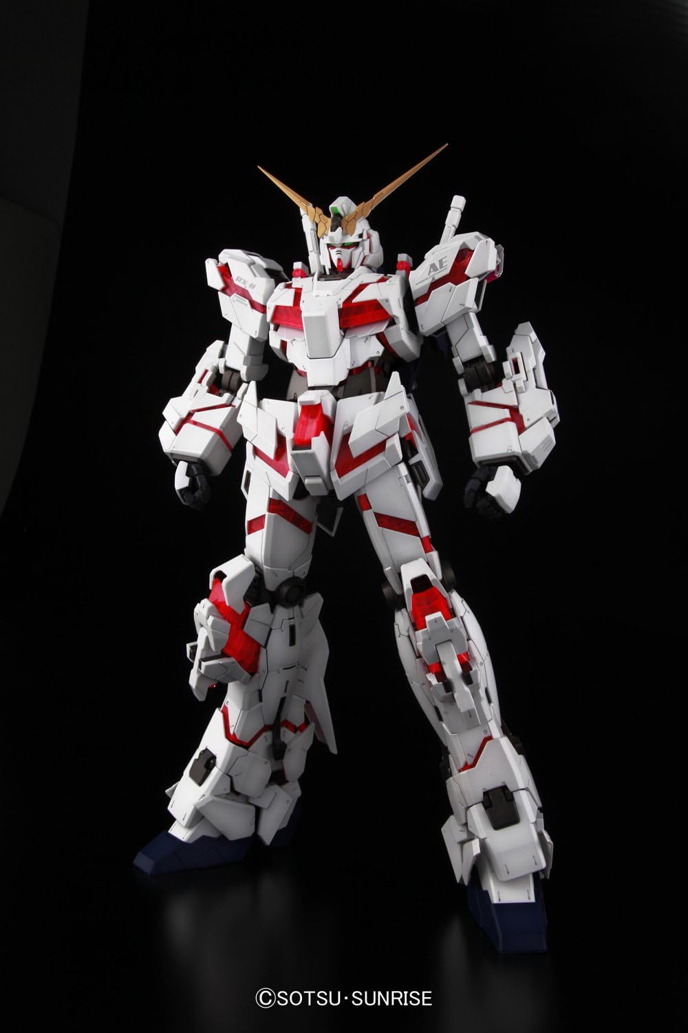 PG RX-0 Unicorn Gundam "Mobile Suit Gundam Unicorn" - Bandai Hobby 1/60 Scale Perfect Grade Model Kit