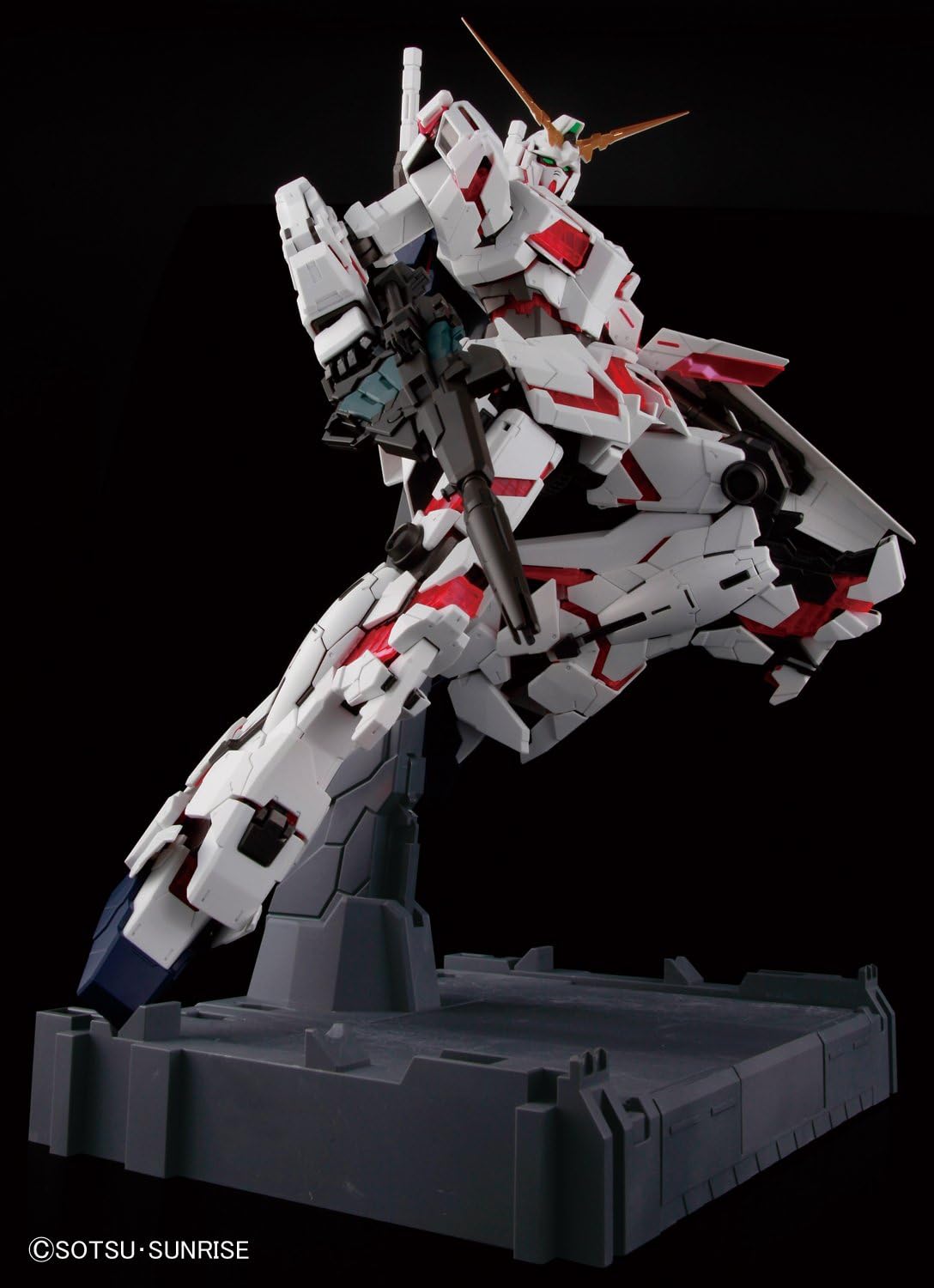 PG RX-0 Unicorn Gundam "Mobile Suit Gundam Unicorn" - Bandai Hobby 1/60 Scale Perfect Grade Model Kit