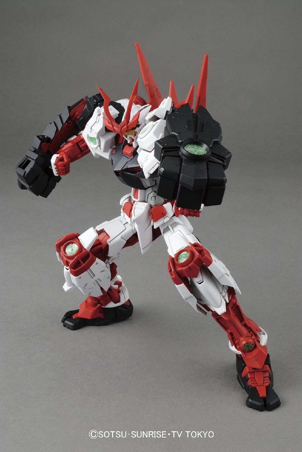 MG Sengoku Astray Gundam "Gundam Build Fighters" - Bandai Hobby 1/100 Scale Master Grade Model Kit