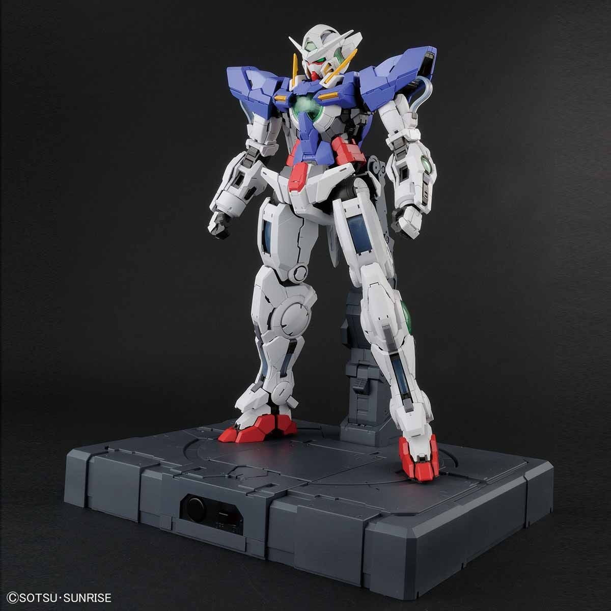 PG Gundam Exia "Mobile Suit Gundam 00" - Bandai Hobby 1/60 Scale Perfect Grade Model Kit