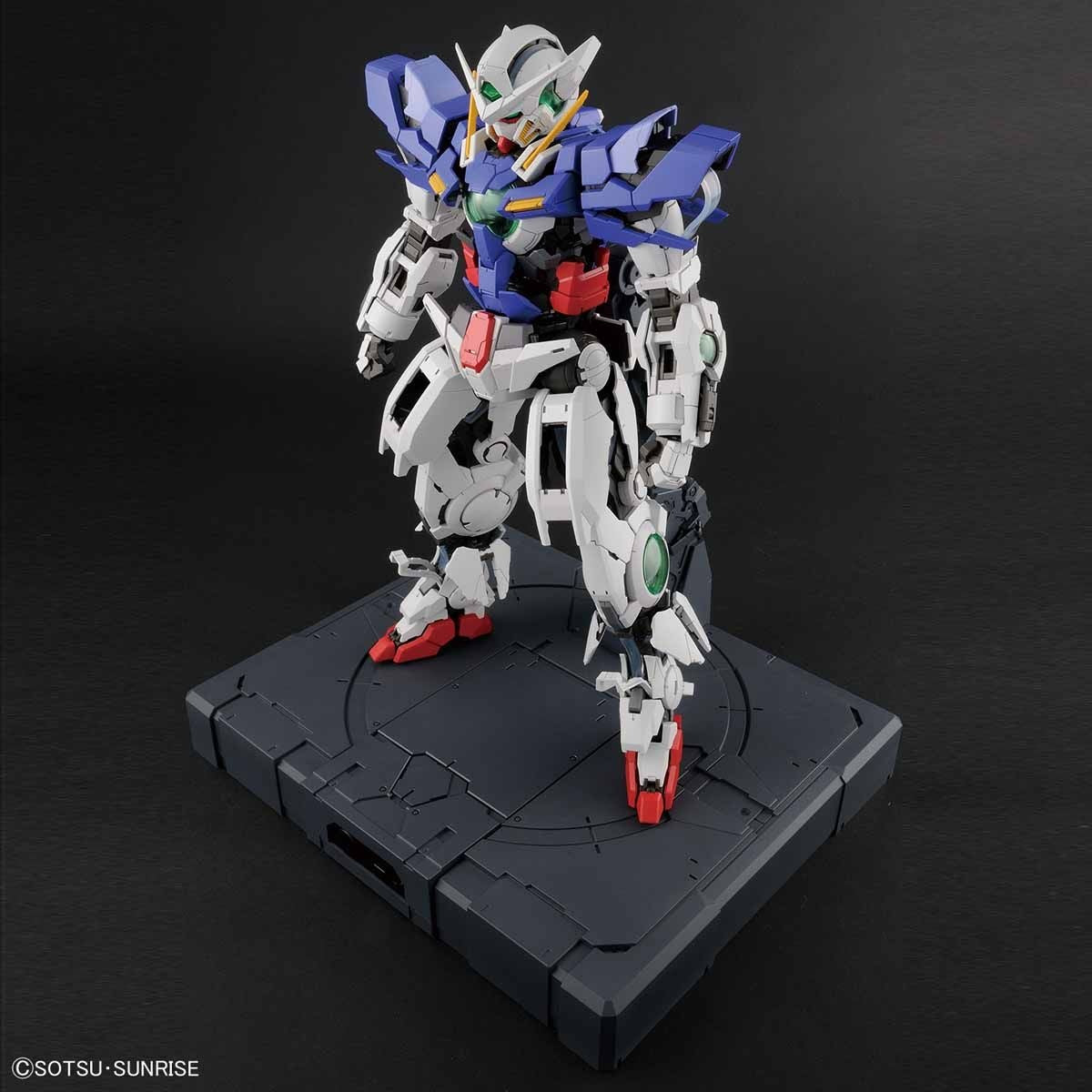 PG Gundam Exia "Mobile Suit Gundam 00" - Bandai Hobby 1/60 Scale Perfect Grade Model Kit