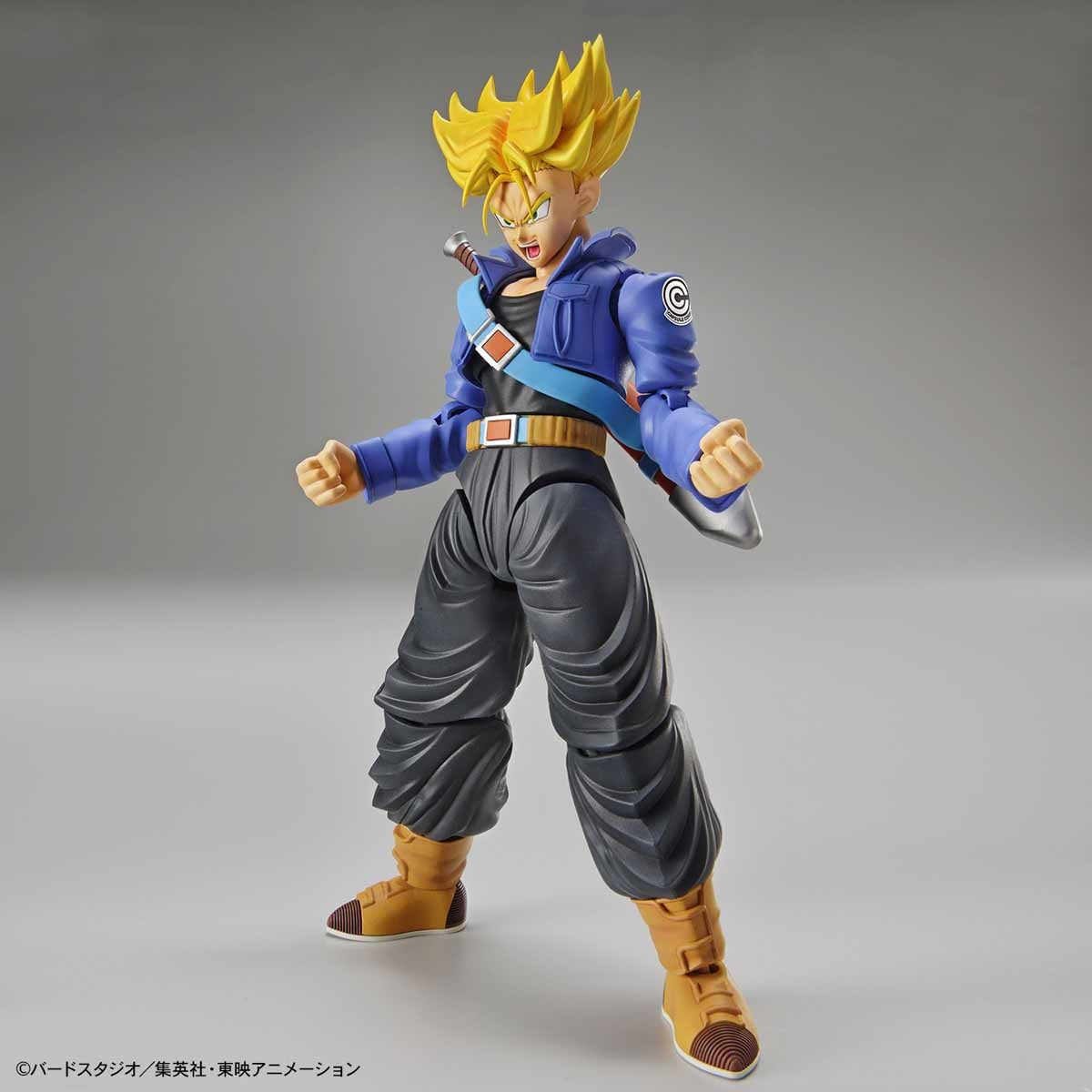 Figure-rise Standard Super Saiyan Trunks Dragon Ball Z Plastic Model Kit Bandai