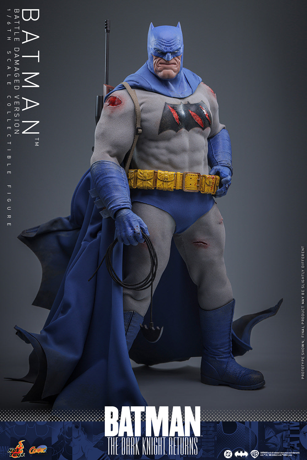Hot Toys 1/6 Batman (Battle Damaged Version) 