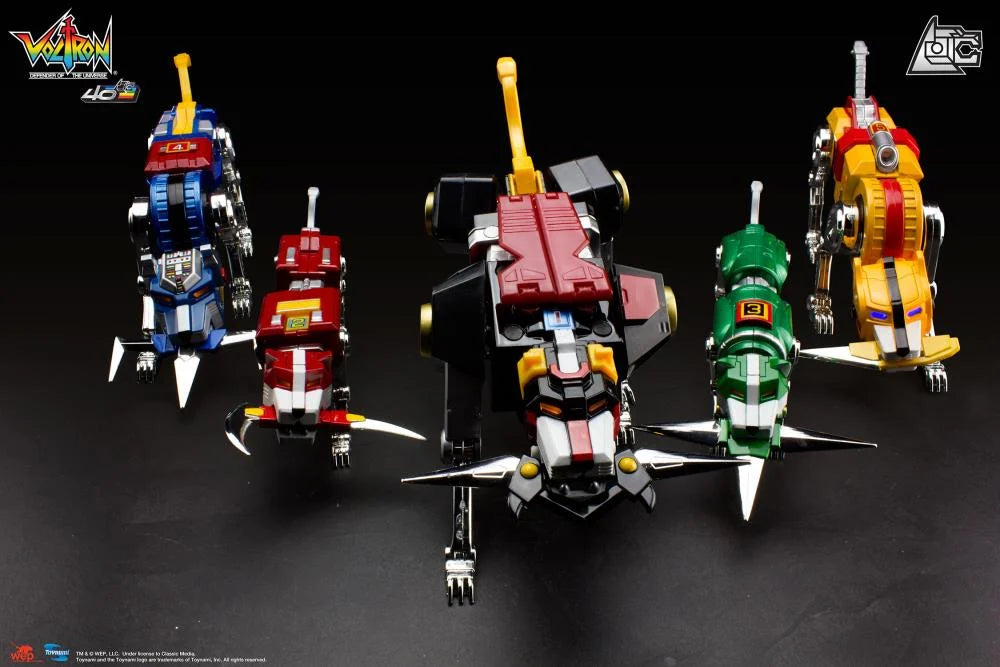 Voltron: Defender of the Universe 40th Anniversary Voltron Collector's Set