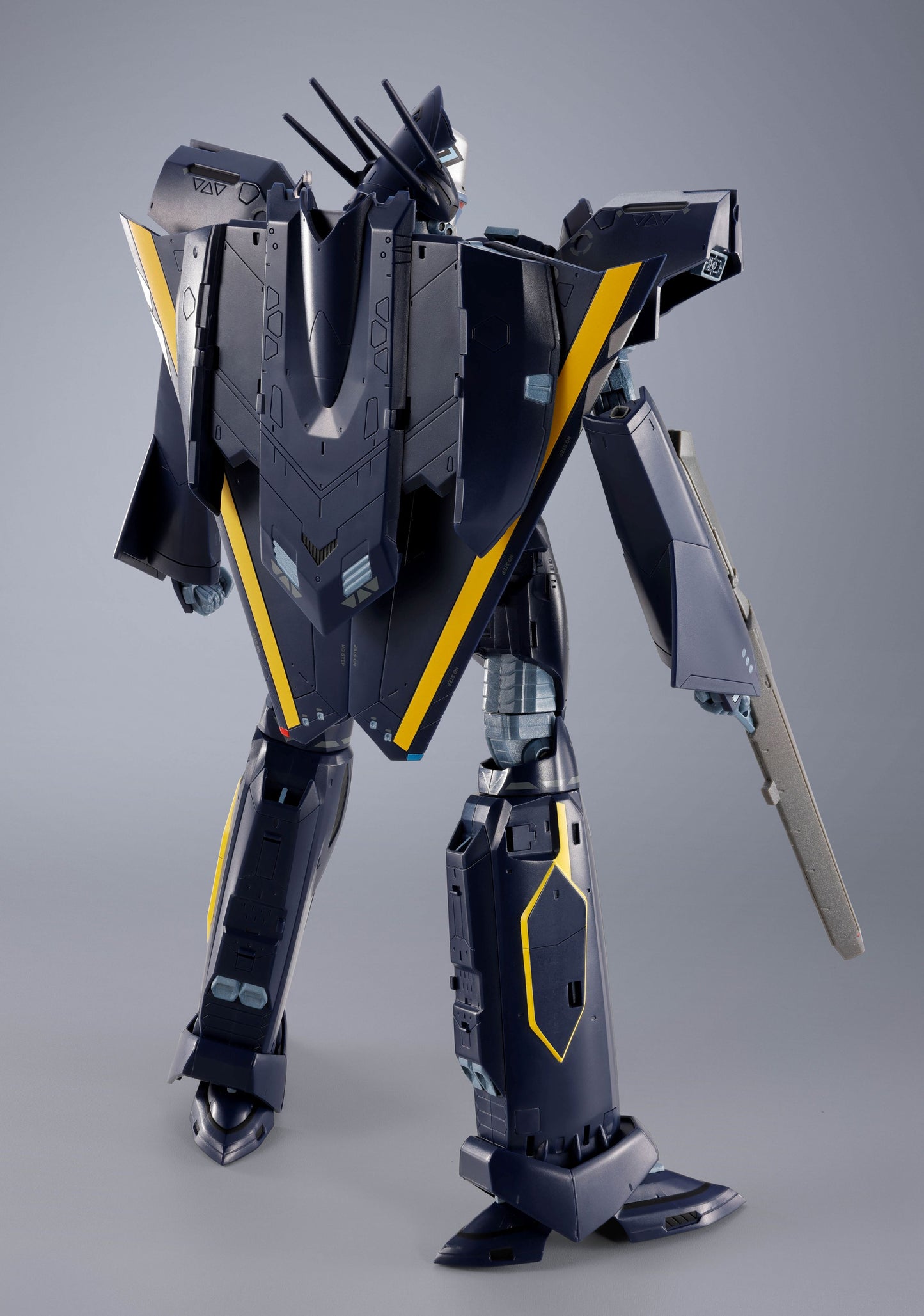 DX Chogokin VF-17S Nightmare Stealthvalkyrie (GAMLIN KIZAKI use) "Macross 7" | Bandai Tamashii Nations
