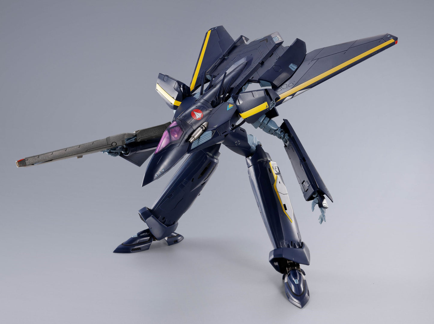 DX Chogokin VF-17S Nightmare Stealthvalkyrie (GAMLIN KIZAKI use) "Macross 7" | Bandai Tamashii Nations