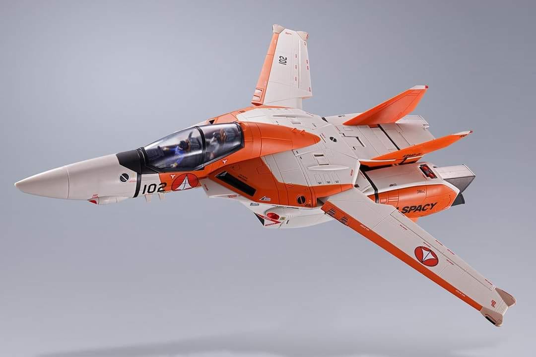 Macross VT-1 Super Ostrich Chogokin DX exclusive
