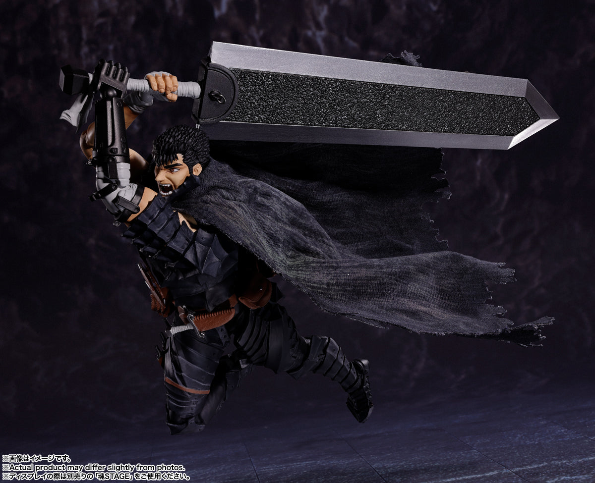 GUTS (BERSERKER ARMOR) "BERSERK" flying attack