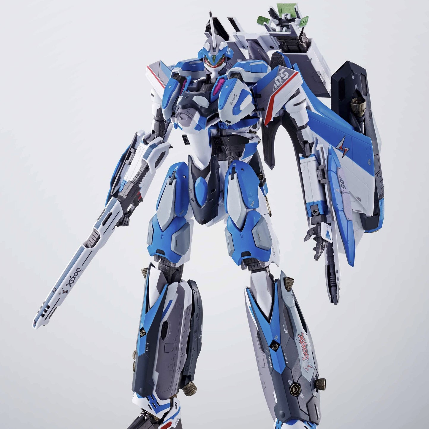 VF-31J SUPERSIEGFRIED standing pose