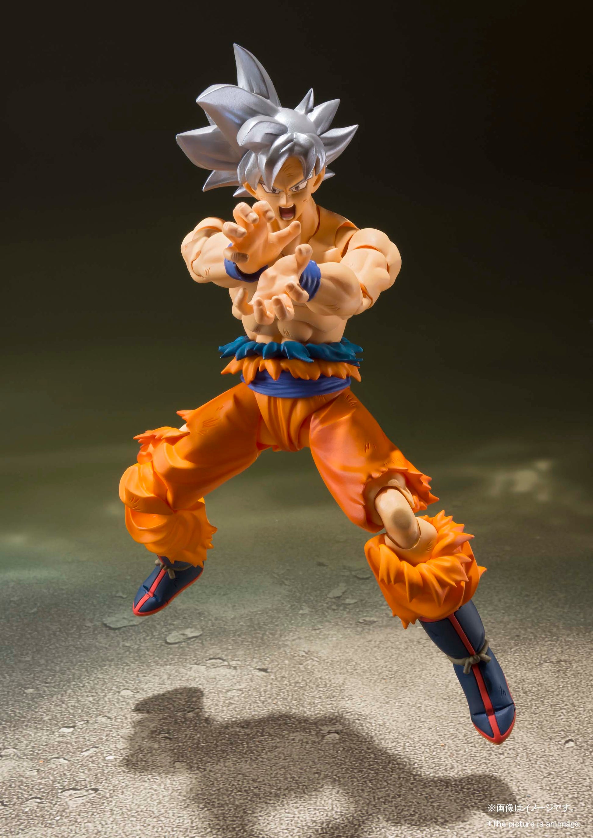 SON GOKU ULTRA INSTINCT "DRAGON BALL Z" ready to fight