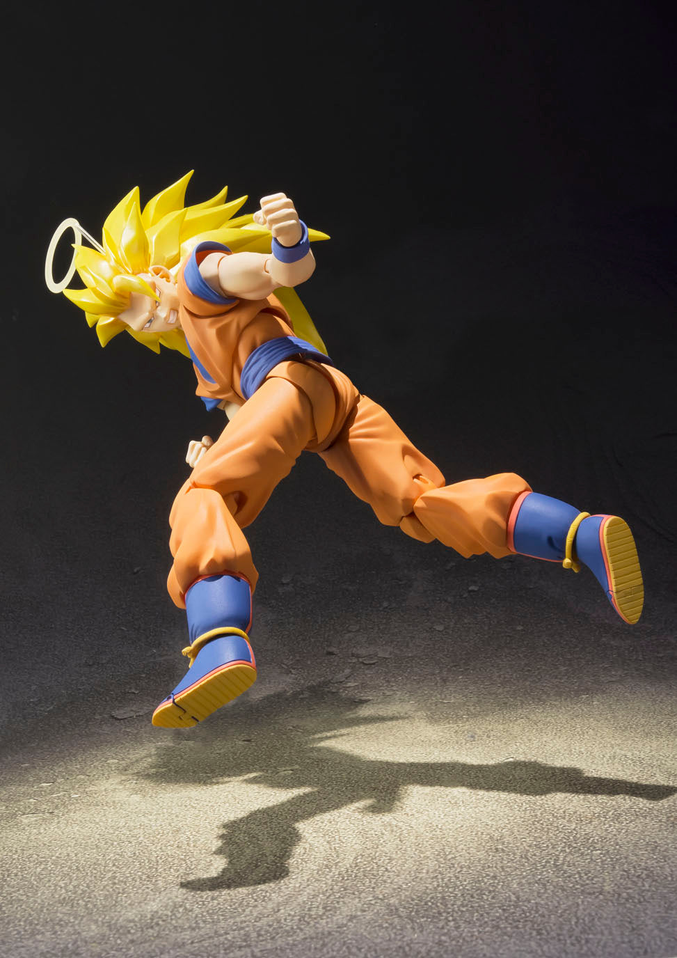 Super Saiyan 3 Goku "DRAGON BALL Z", TAMASHII NATIONS S.H.Figuarts flying pose