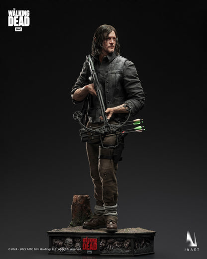 InArt Daryl Dixon 1/6th Scale Collectible Figure "The Walking Dead Season 8" | InArt