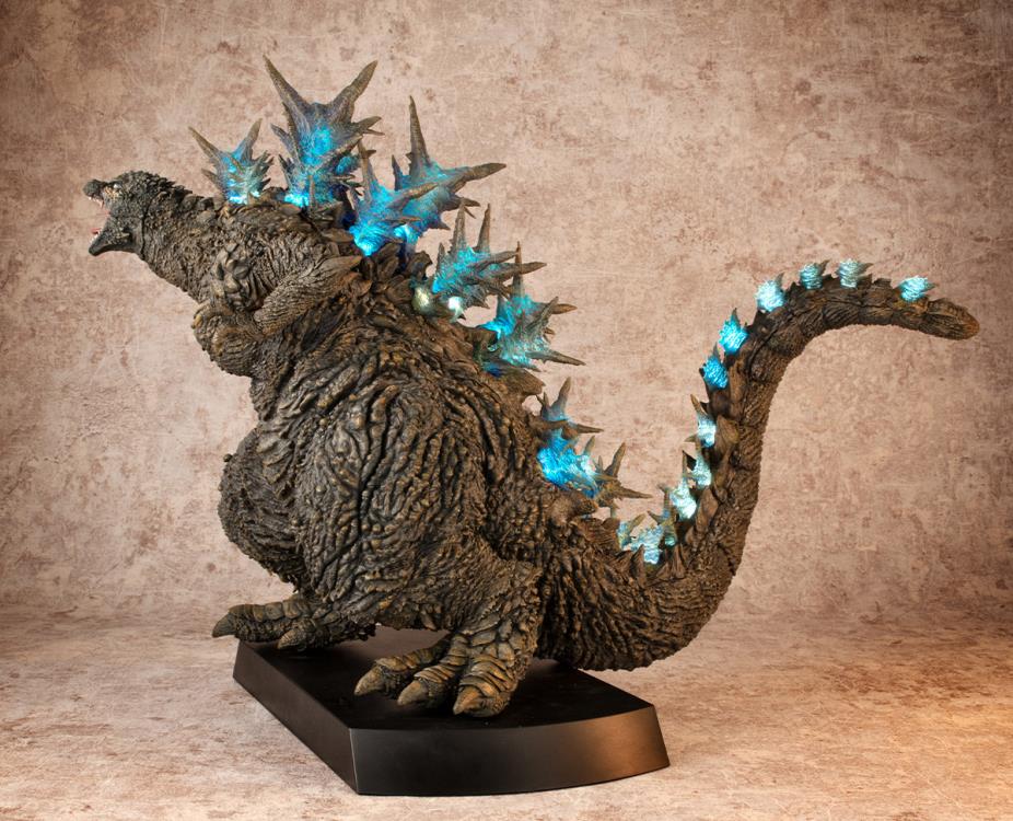 Ultimate Article UA Monsters Godzilla (2023) Attacking Ginza Version "Godzilla Minus One" | Megahouse