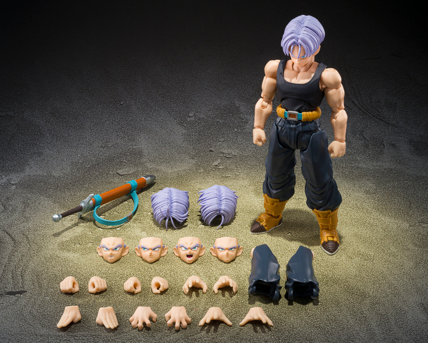 S.H.Figuarts Trunks (Z-Fighters Group Base Ver. B) "Dragon Ball Z" | Bandai Tamashii Nations