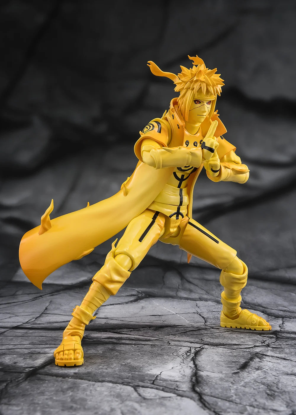 S.H. Figuarts Minato Namikaze (Kurama Link Mode) -Bond of Light That Shatters Darkness Action Figure "Naruto" | Bandai Tamashii Nations