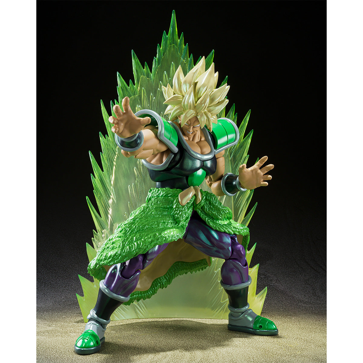 S.H.Figuarts SUPER SAIYAN BROLY grabbing 