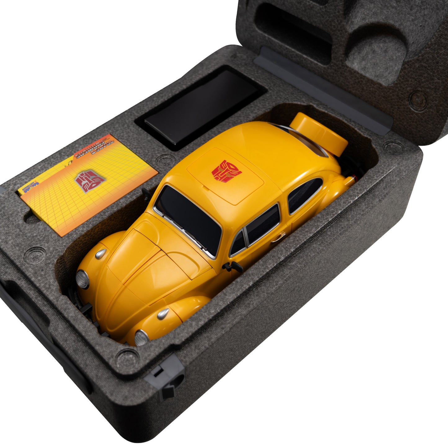 Pre Order Transformers  G1 Flagship Bumblebee - Robosen
