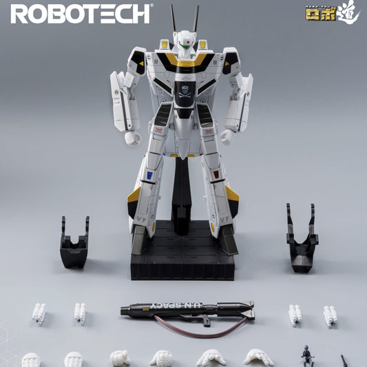 ROBO-DOU ROBOTECH VF‐1S Veritech (Roy Fokker) Threezero close up