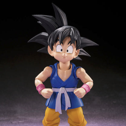 S.H. Figuarts Dragon Ball GT - KID Son Goku -GT- close up