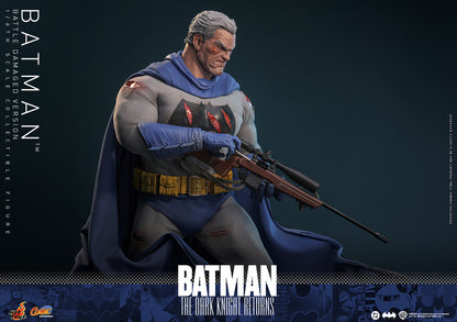 Hot Toys 1/6 Batman (Battle Damaged Version) "Batman: The Dark Knight Returns" | Hot Toys 1/6 Scale