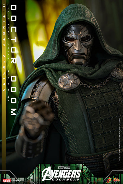 Hot Toys 1/6 Doctor Doom (Ultimate Version) "Avengers Doomsday" | Hot Toys 1/6 Scale