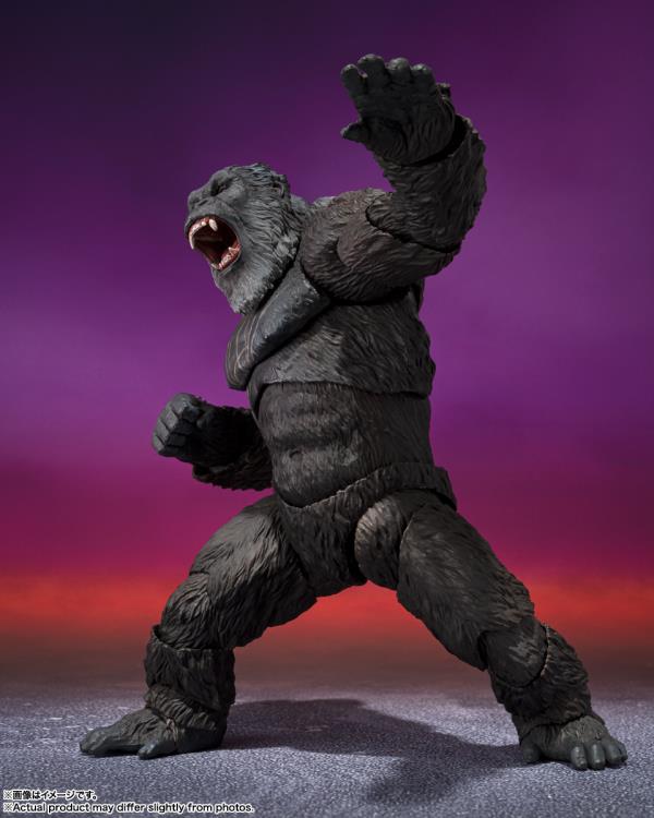 Godzilla x Kong: The New Empire S.H.MonsterArts Kong hand raised screaming
