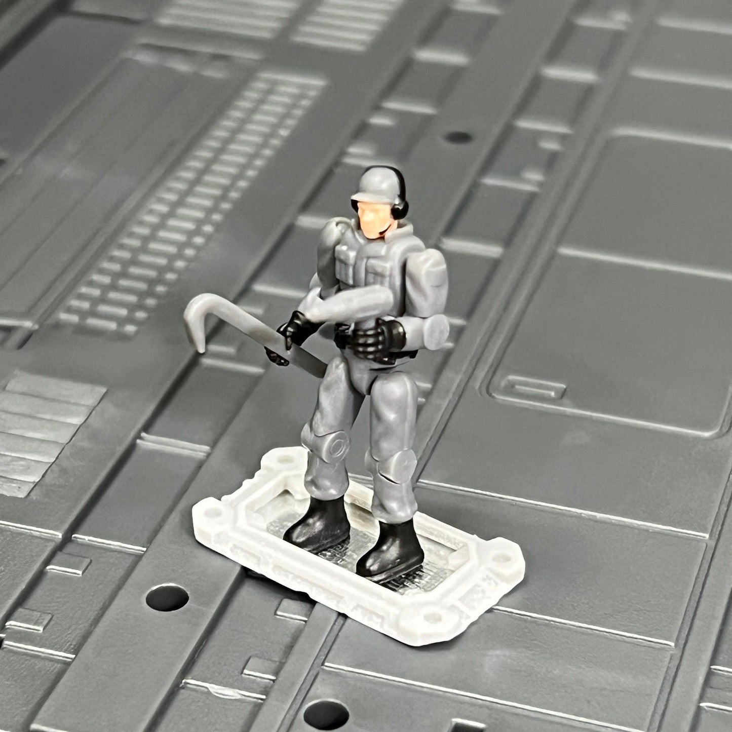 1/60 scale Maintenance Crew Mini Figure Set of 2 Diaclone 3rd party