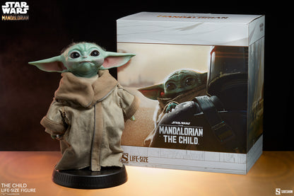 Sideshow Life-Size Figure The Child (Grogu) "Star Wars: The Mandalorian" | Sideshow Collectibles 1/1 Scale