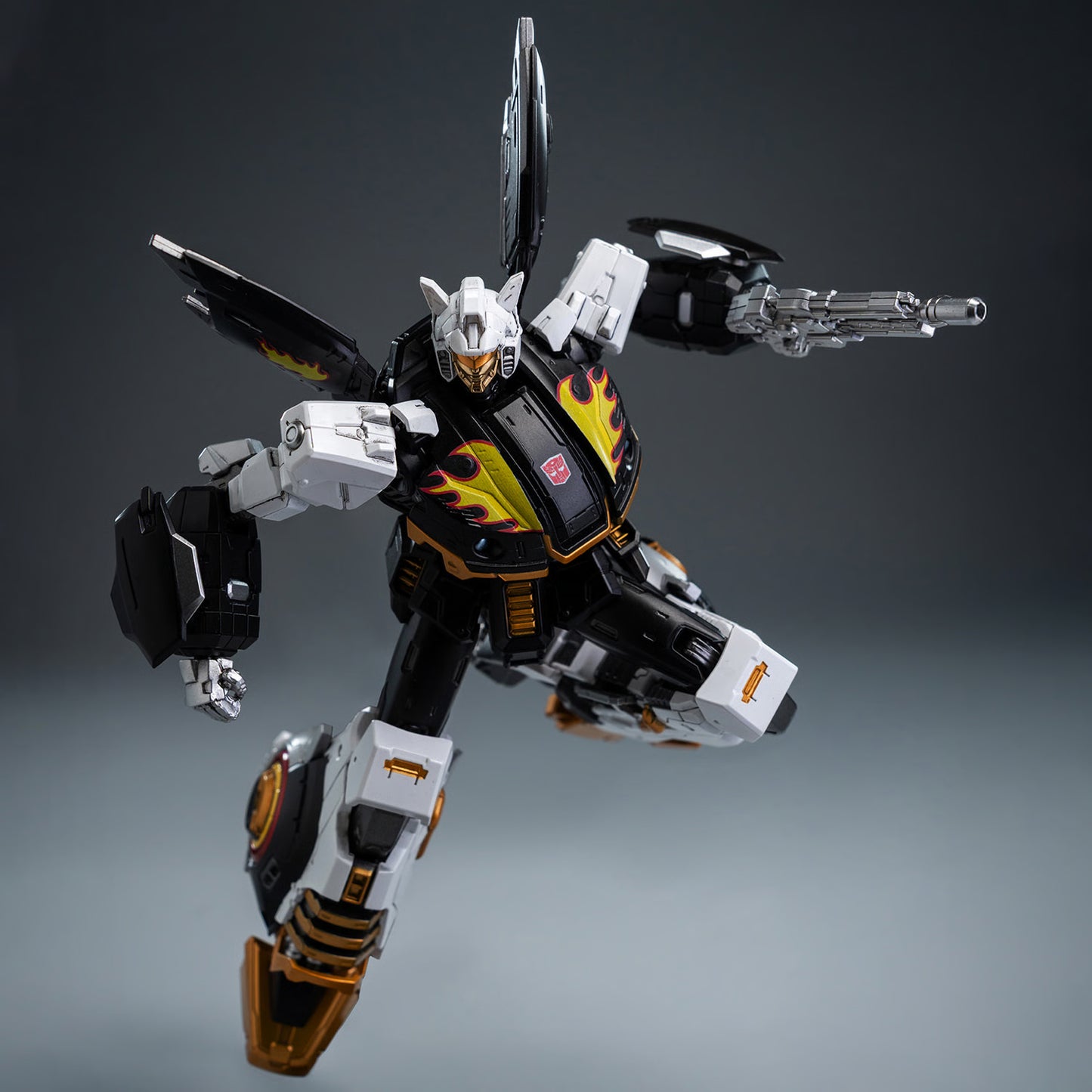 Transformers MDLX Stepper "Transformers" | Threezero