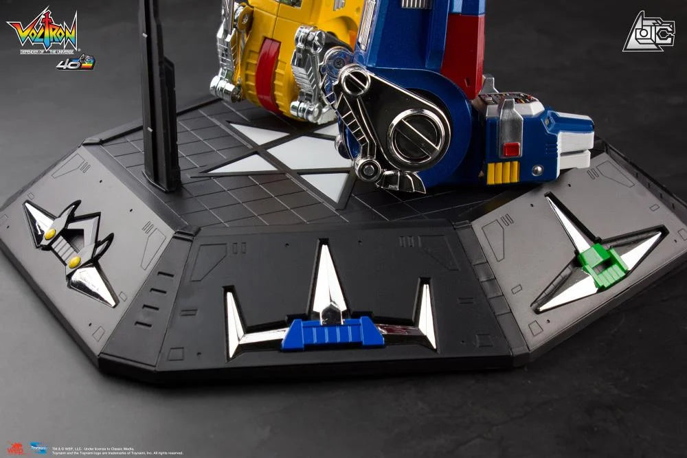 Voltron: Defender of the Universe 40th Anniversary Voltron Collector's Set
