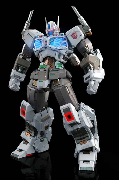 Flame Toys Kuro Kara Kuri IDW Ultra Magnus "Transformers" | Flame Toys