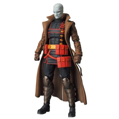 MAFEX No.133 HUSH three-quarter view
