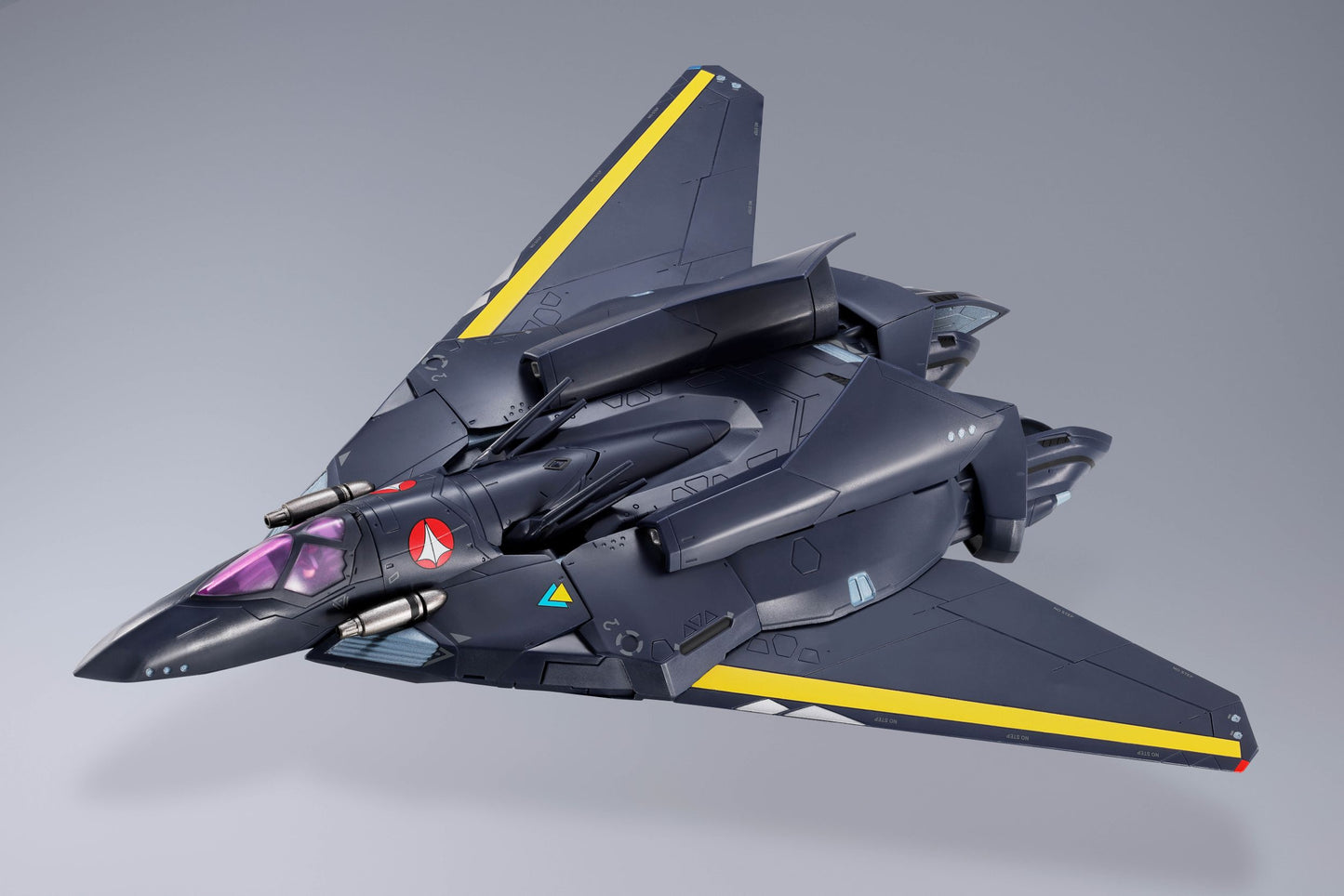 DX Chogokin VF-17S Nightmare Stealthvalkyrie (GAMLIN KIZAKI use) "Macross 7" | Bandai Tamashii Nations