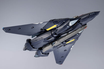 DX Chogokin VF-17S Nightmare Stealthvalkyrie (GAMLIN KIZAKI use) "Macross 7" | Bandai Tamashii Nations