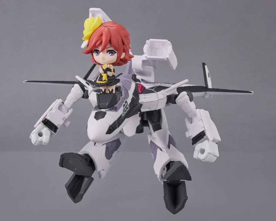 VF-31F Siegfried with Kaname Buccaneer "Macross Delta" - Bandai Tiny Session