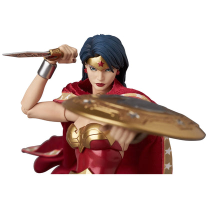 MAFEX Wonder Woman No.318 "Superman: For Tomorrow" Action Figure | MAFEX