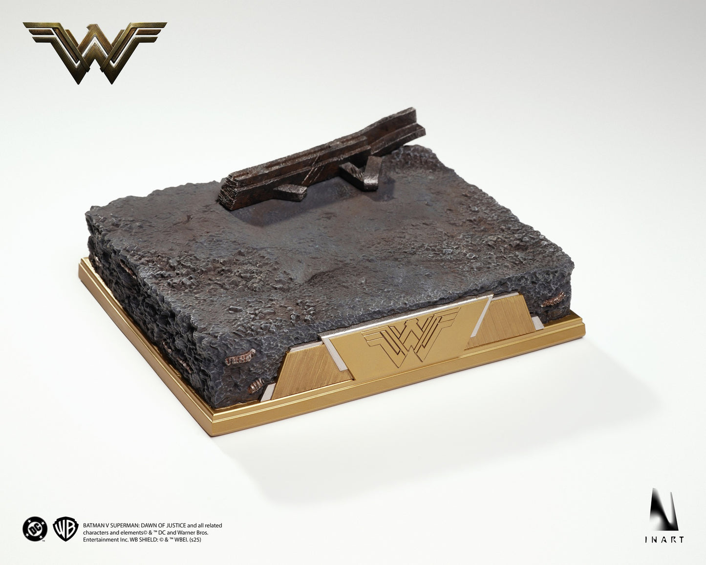 Pre Order Batman V Superman: Dawn of Justice Wonder Woman - InArt 1/6 Scale Figure