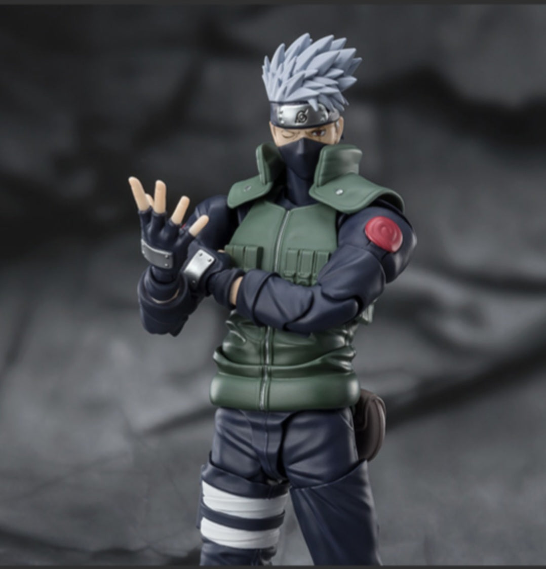 Naruto: Shippuden S.H.Figuarts Kakashi Hatake close up